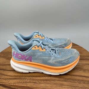 Hoka One One Clifton 9 Shoes Womens Size 6 B Blue Running Comfort Walking Gym